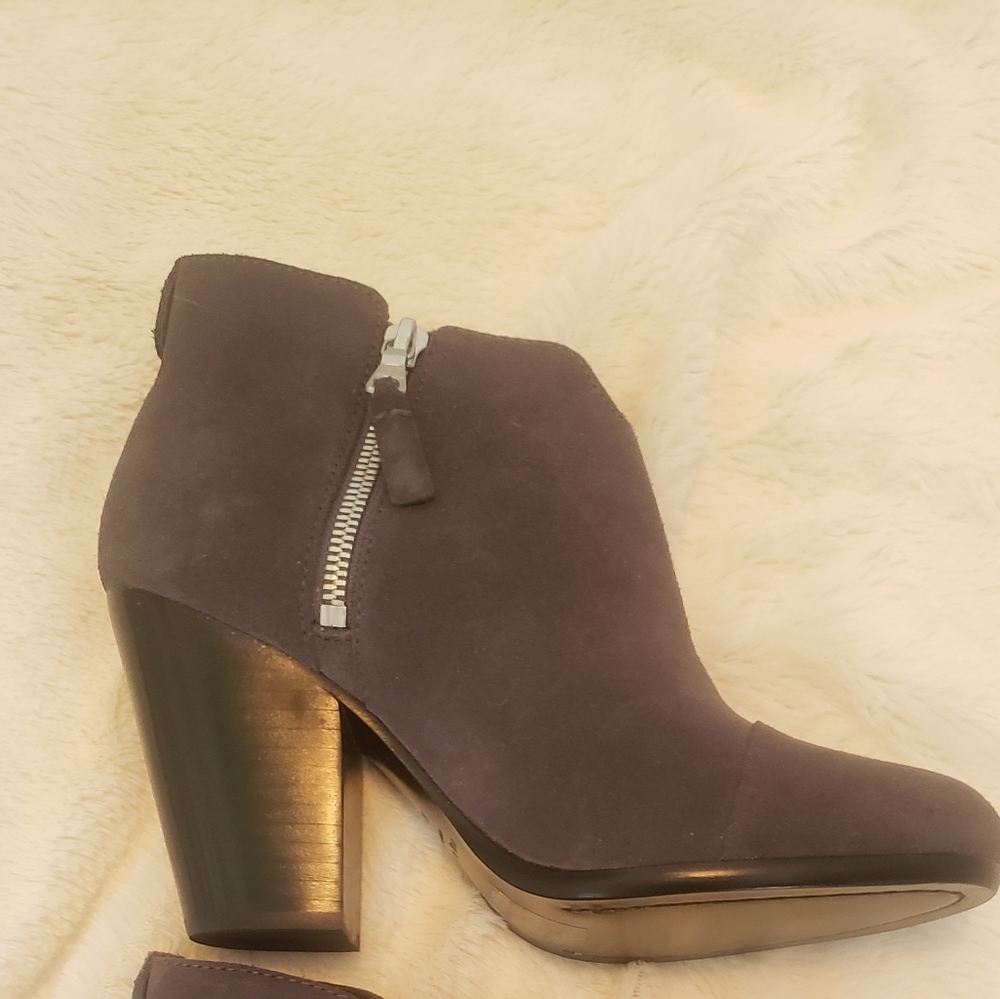 NWOT Margot Rag and Bone size 7 Booties